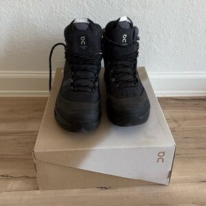 On Running Men's Cloudrock Trek WP